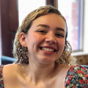 Meet your Posher, Madeleine n